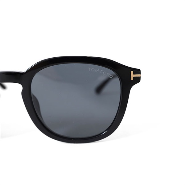 TOM FORD トムフォード サングラス 新品未使用 TOM FORD EYEWEAR - Sunglasses / サングラス / FT0975-K-5239N