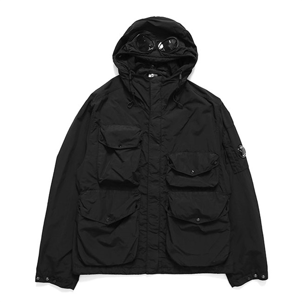 C.P. Company シーピーカンパニー ガーメントダイ フラットナイロン