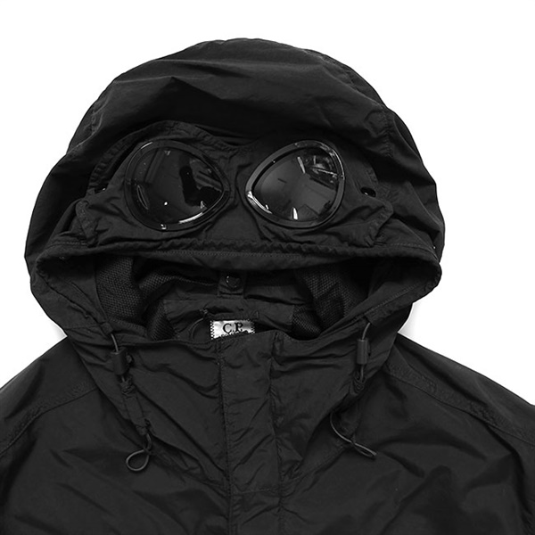 C.P. Company シーピーカンパニー ガーメントダイ フラットナイロン