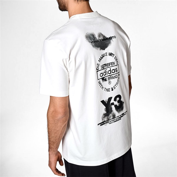 Tシャツ・カットソー Y-3 TOP (JZ0712 COREWHITE) Y-3 Graphic Tee - White - JZ0712 | OUTBACK Sylt