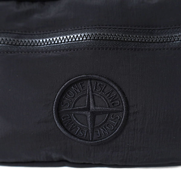 Stone Island ストーンアイランド ナイロンメタル ボディーバッグ 91576