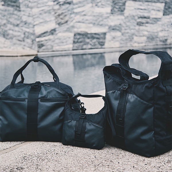 White Mountaineering×BRIEFING ショルダーバッグ 楽天市場】BLK White Mountaineering x BRIEFING ホワイト