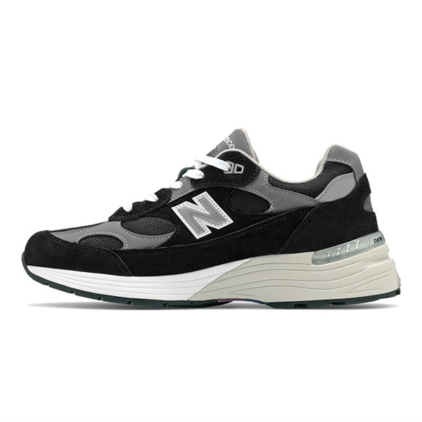 ニューバランス NEW BALANCE M992EB 27.5cm US9.5宜しくお願い致します