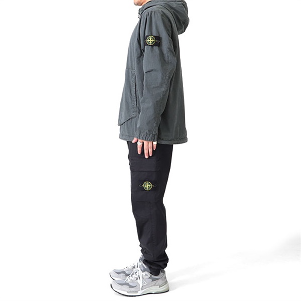 身幅約56cmStone island アノラック　パーカー