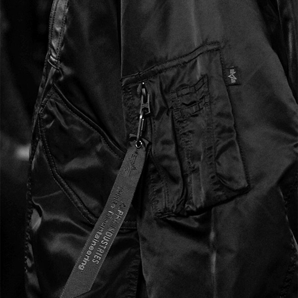 White Mountaineering × ALPHA INDUSTRIES ホワイトマウンテニア