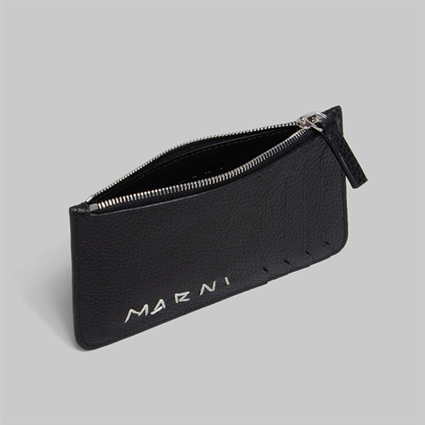 ☆送料関税込☆MARNI マルニ ロゴ カードケース☆超人気☆ 国内配送【MARNI】メンディング刺しゅうロゴ/フラグメントケース