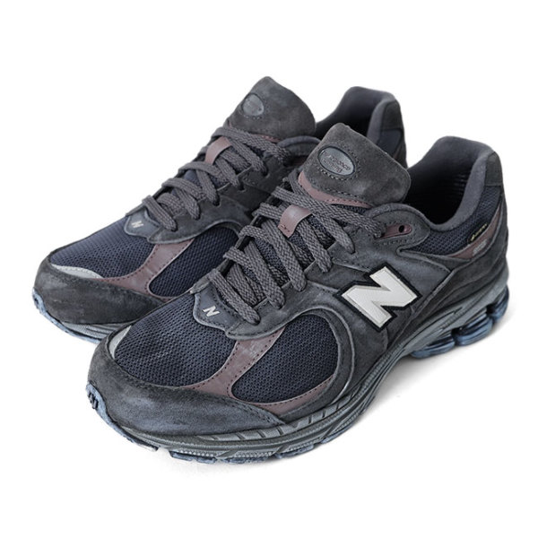 newbalanceニューバランス m2002rxa ゴアテックス スニーカー