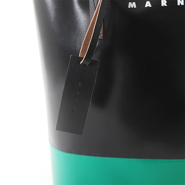 MARNI マルニ PVC レザー 2トーン ロゴ トートバッグ SHMQ0037A0 P3572