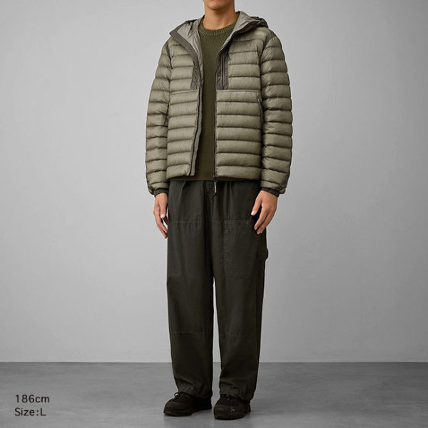 C.P. Company シーピーカンパニー フード付き ゴーグルダウン