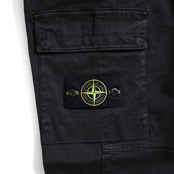 上品なブランド STONE ISLAND ストーンアイランド ガーメントダイ テーパード パンツ