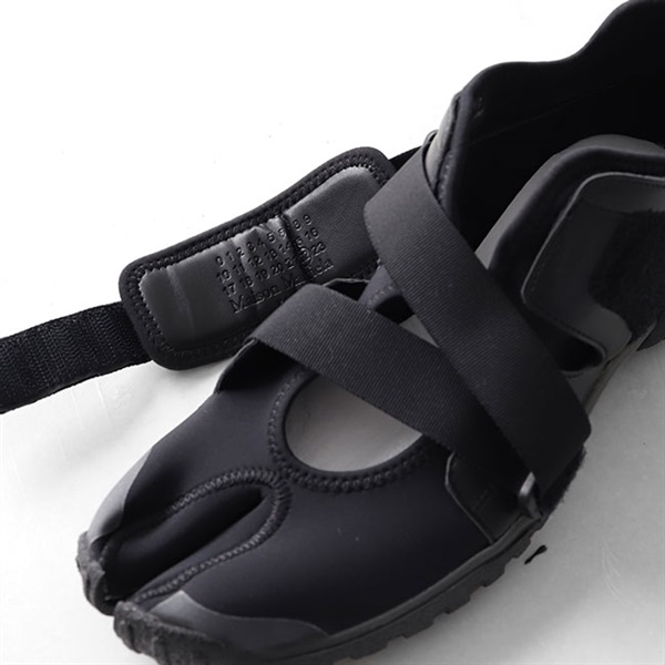 Maison Margiela メゾンマルジェラ Medic ロートップ スニーカーサンダル S37ws0473 Maison Margiela メゾンマルジェラ Add 宮崎